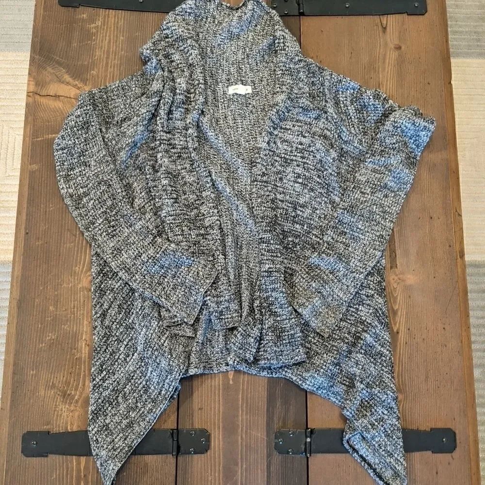 Silence + Noise Cardigan size medium